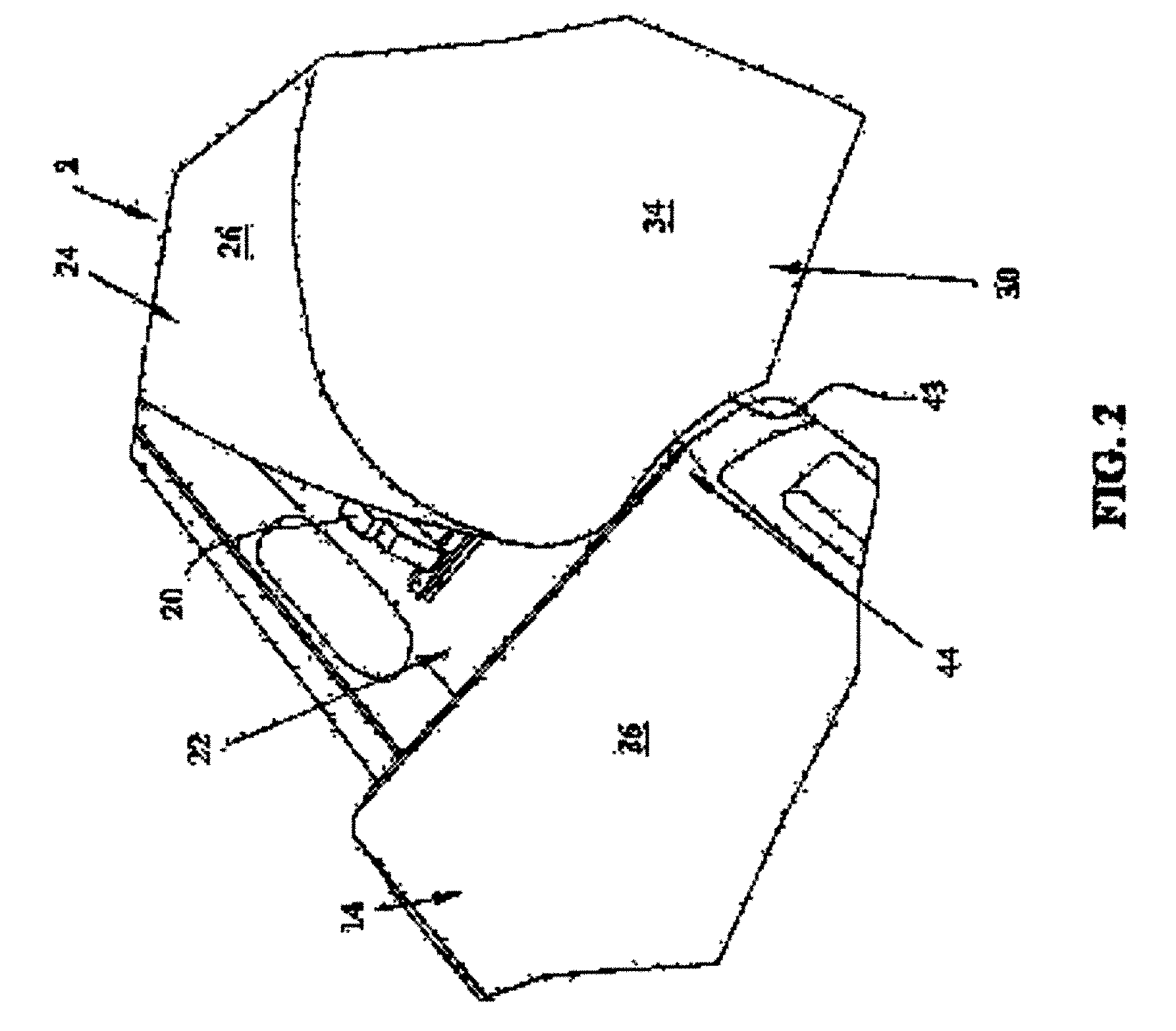 Travel trailer having improved turning radius