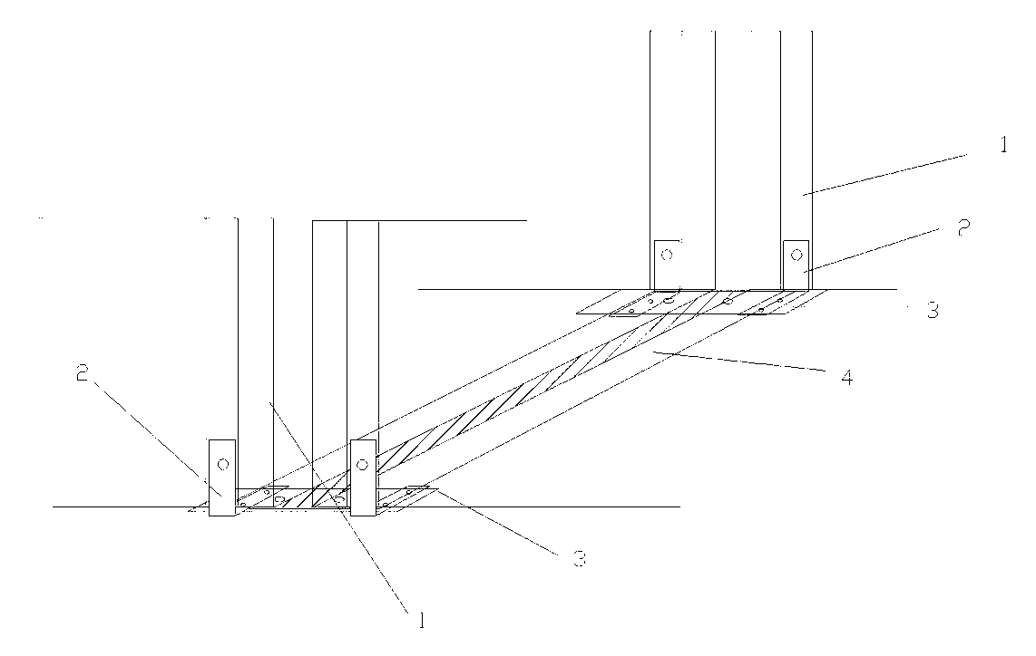 Coal retaining structure of mine conveyor