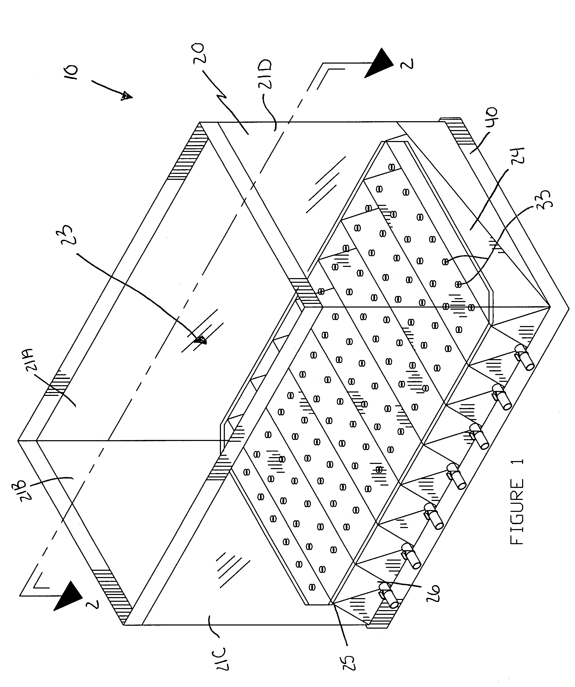 Self-cleaning aquarium and associated method