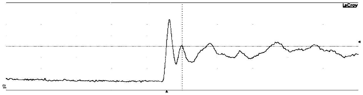 Micron-gap different-surface interdigital photoconductive switch