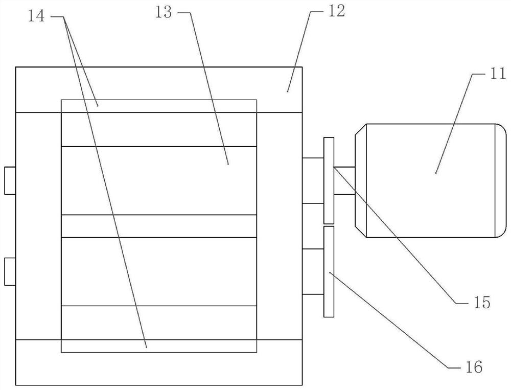 Pretreatment device for particle plate before cutting