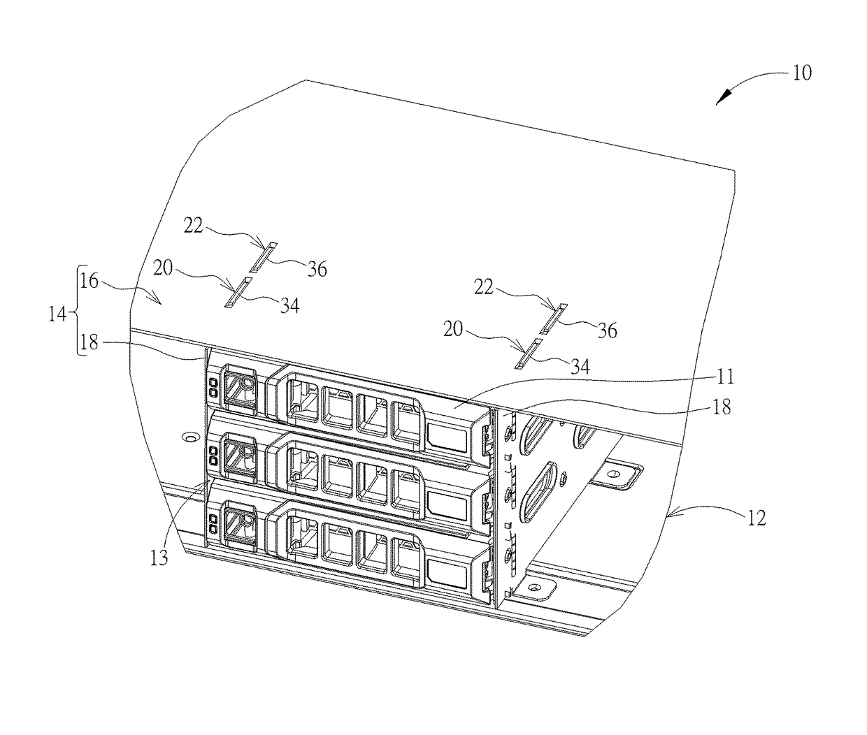 Server casing and plate connecting structure thereof