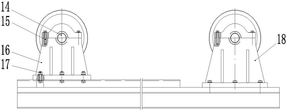 Turnover mechanism for automatic welding of welding seams of cylinder