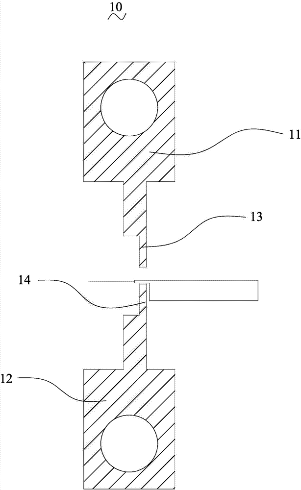 Heat sealing mould structure for soft packed lithium electrical core pole ear