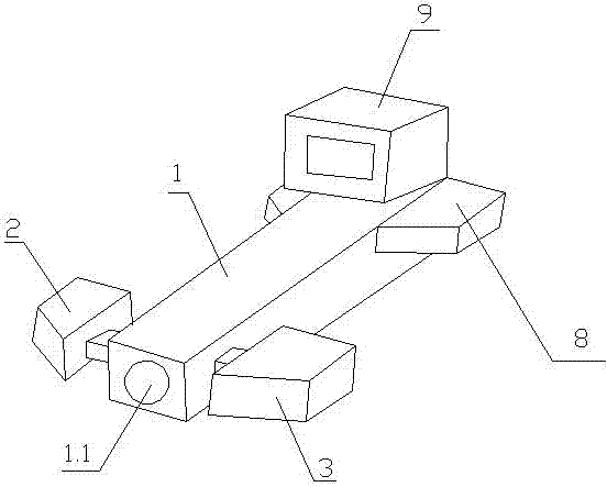 Long distance laser interferometer and its measuring method