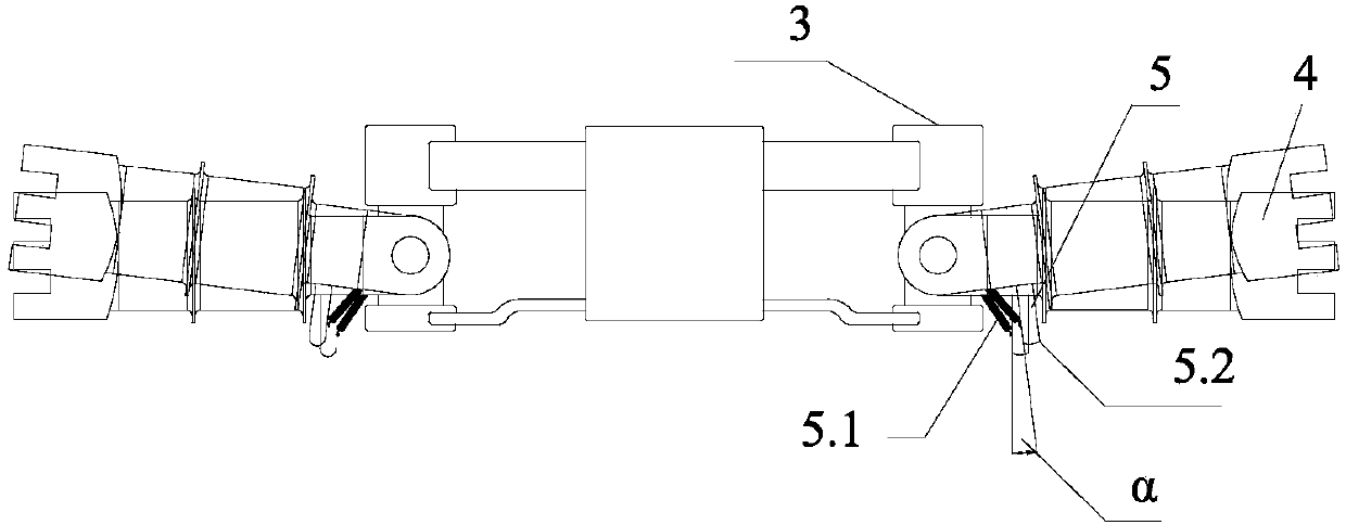 Helicopter rotor hub restraint test bench and its test method