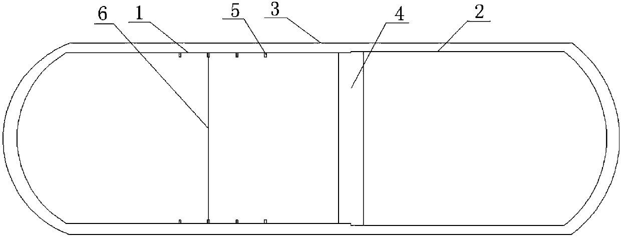 A kind of capsule and preparation method thereof