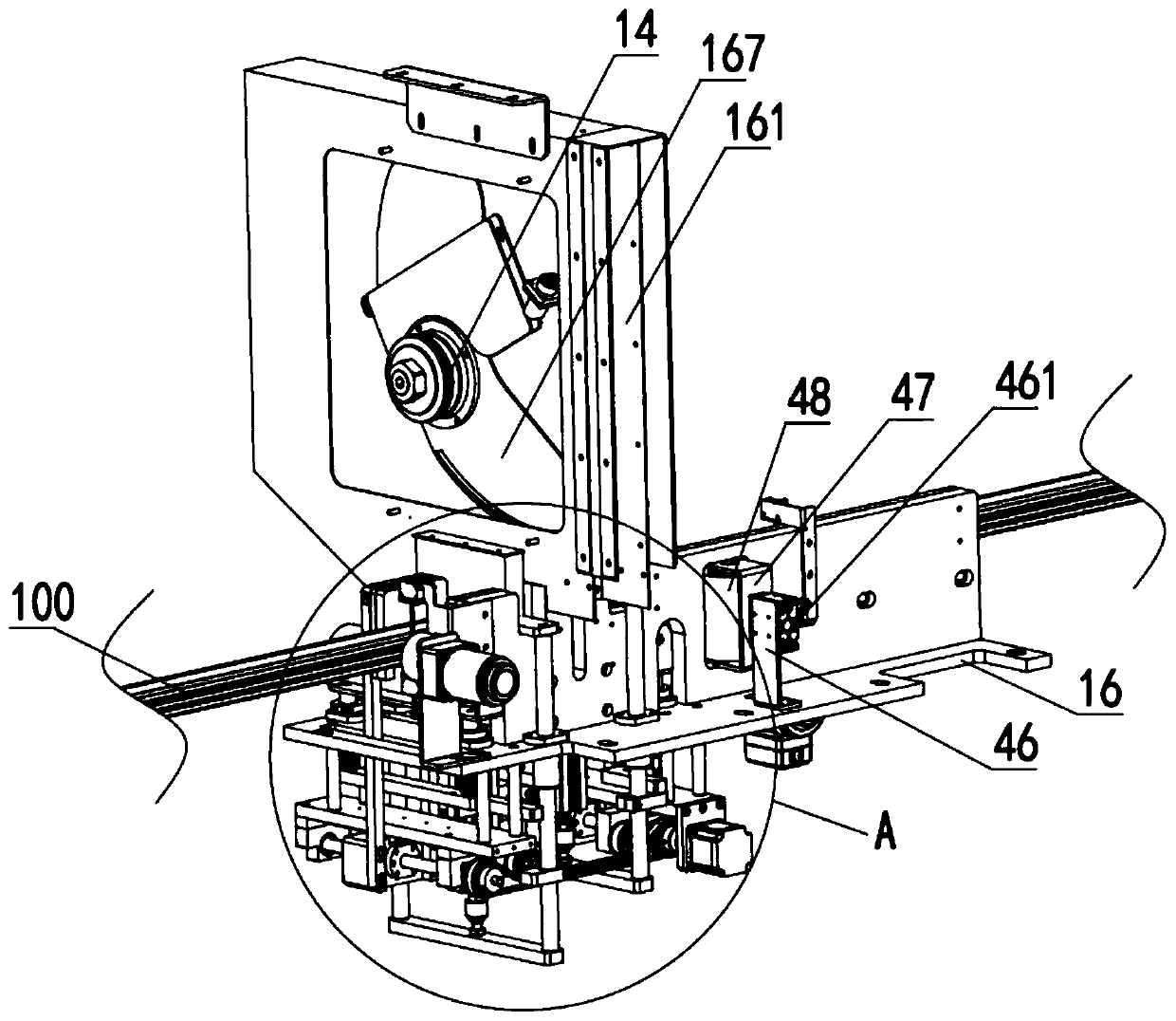 Scratch-free conveying and cutting device for sectional material