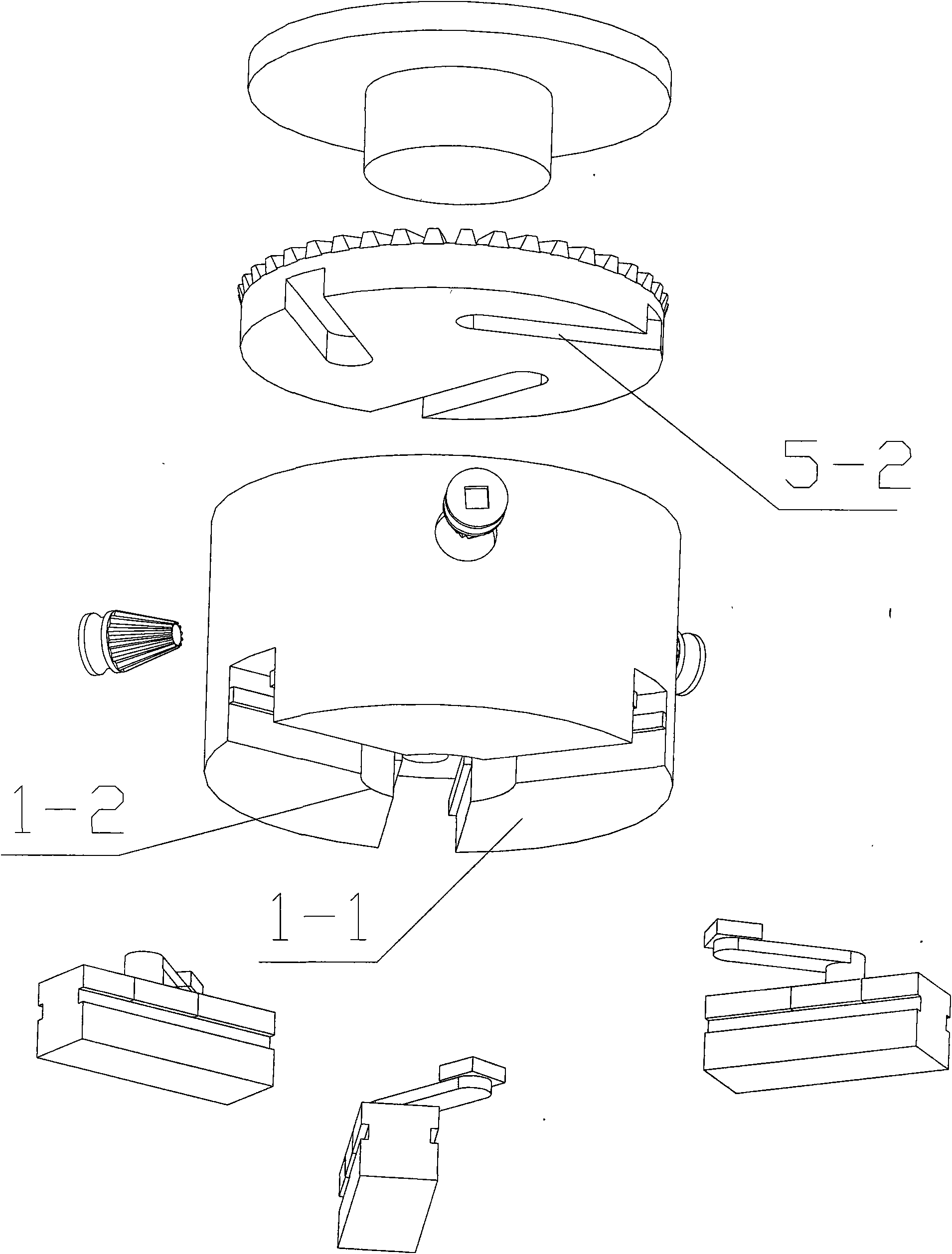 Cam type centering clamping chuck