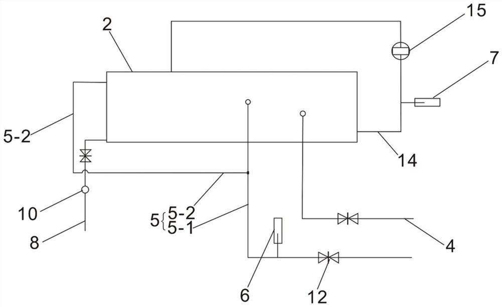 Automatic pollution discharge control device and method for cooling tower