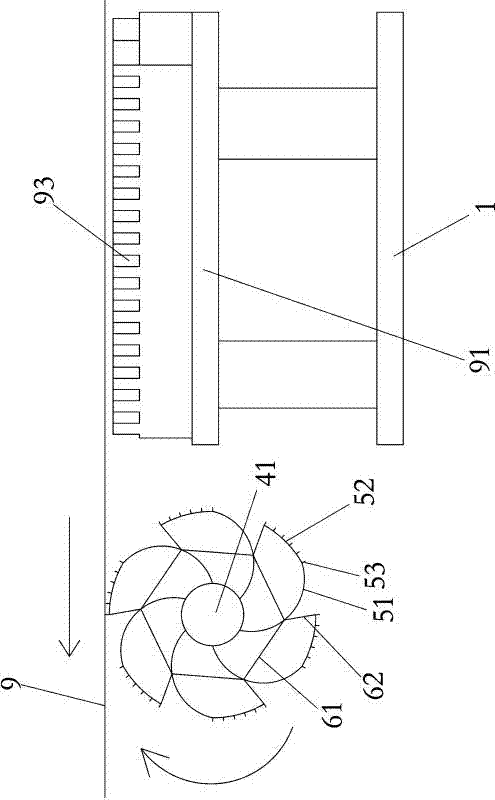 Conveying belt sweeping device