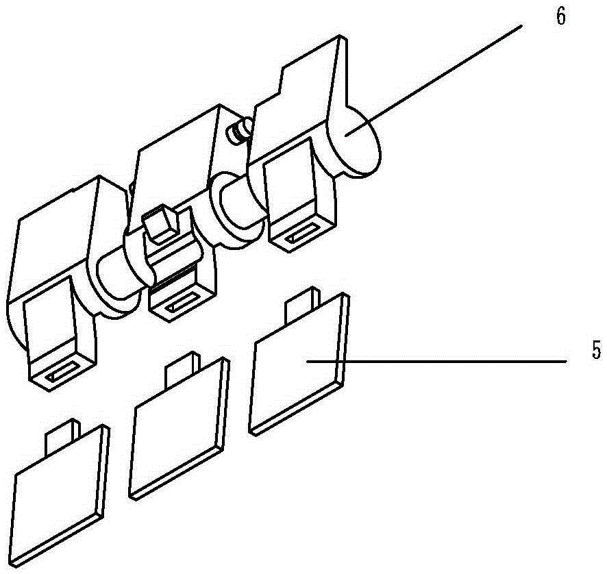 Subminiature molded case circuit breaker