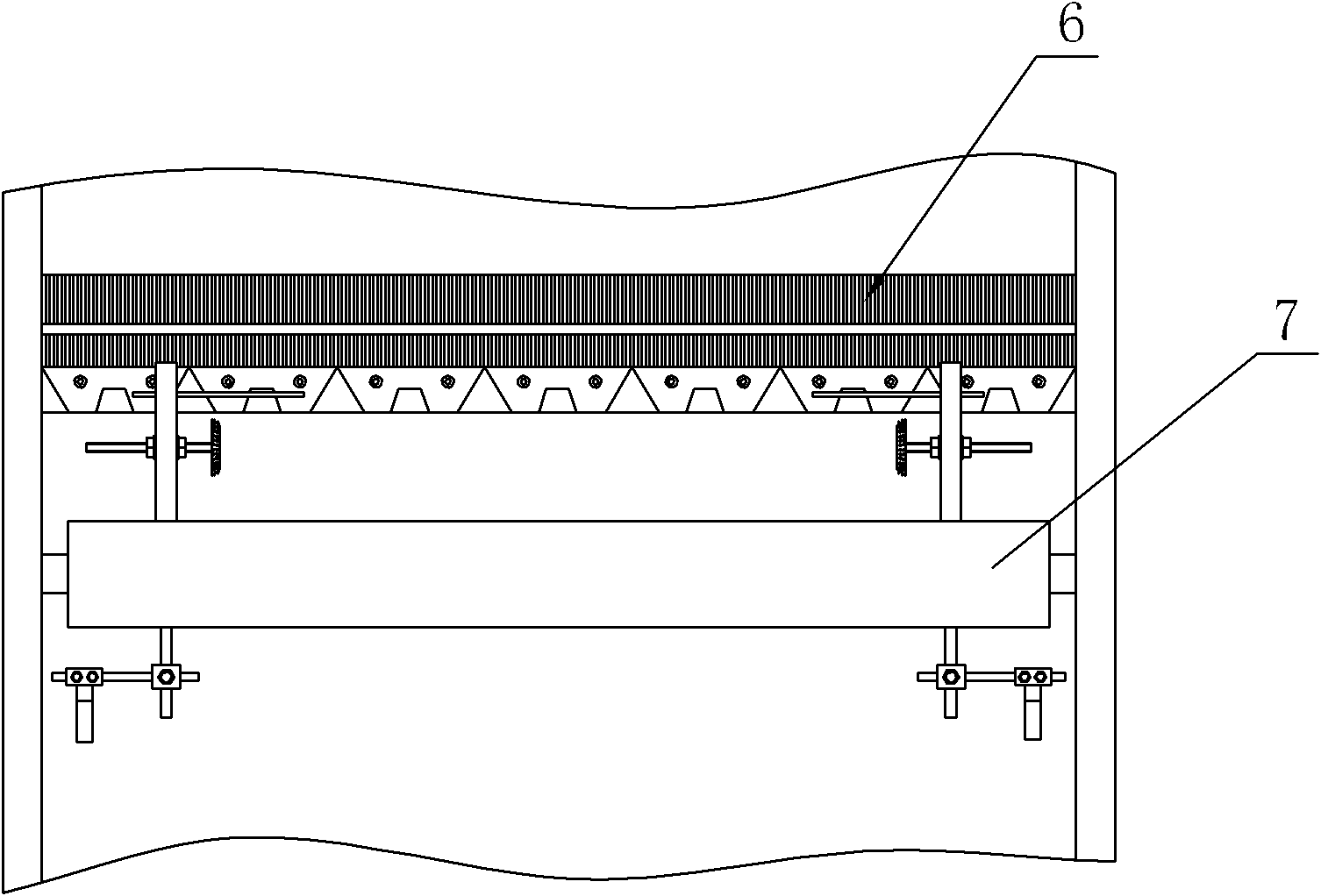 Knitting machine