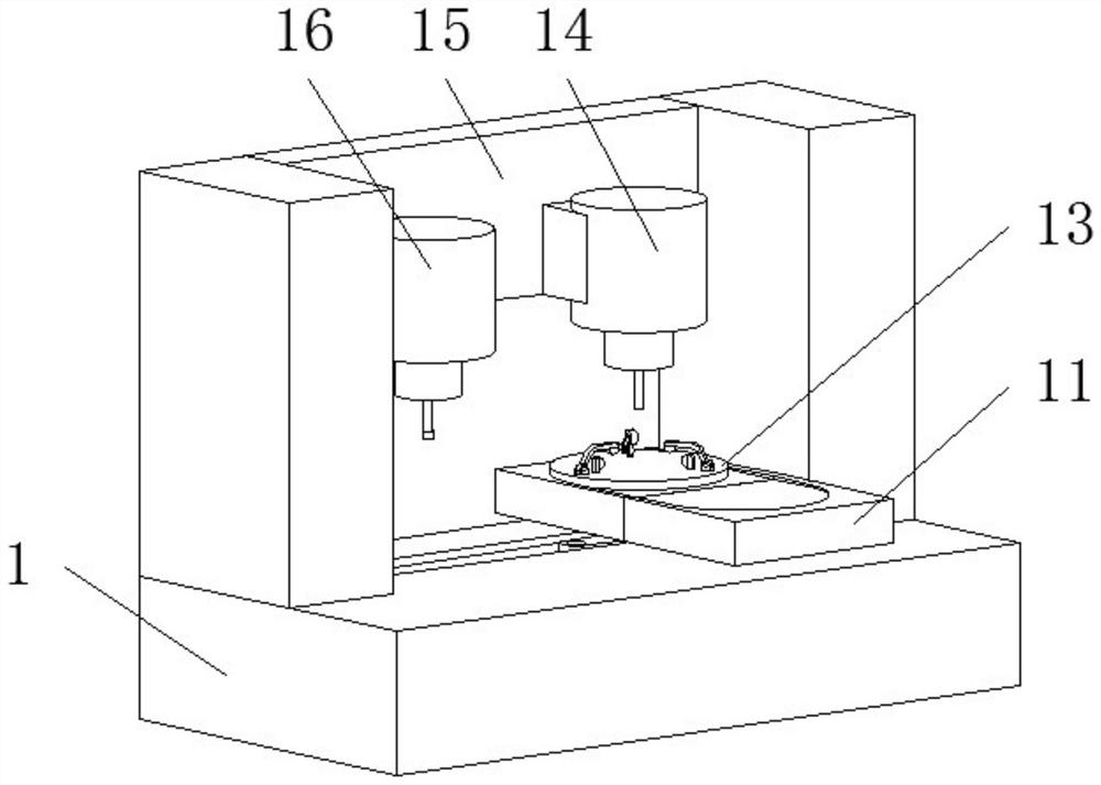 Machining device with continuous tapping structure for automobile plate