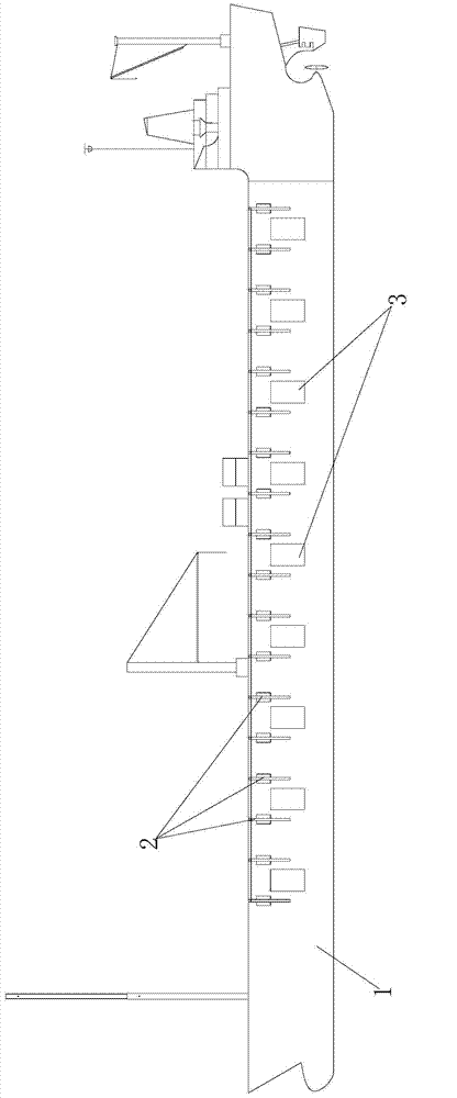 Ship with adjustable ship squat and adjustable ship width