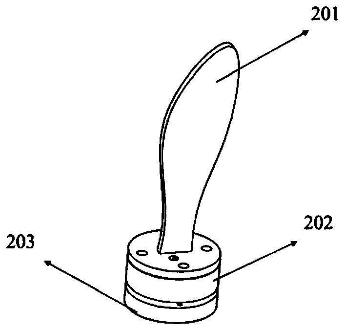 A marine adjustable pitch propeller control device driven by shape memory alloy