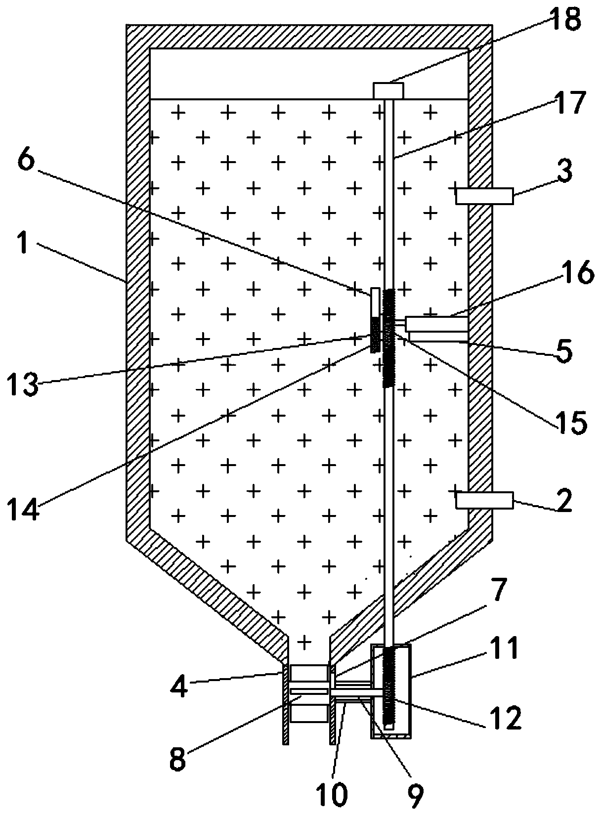 Electric water heater based on turbine worm automatic cleaning heating pipe