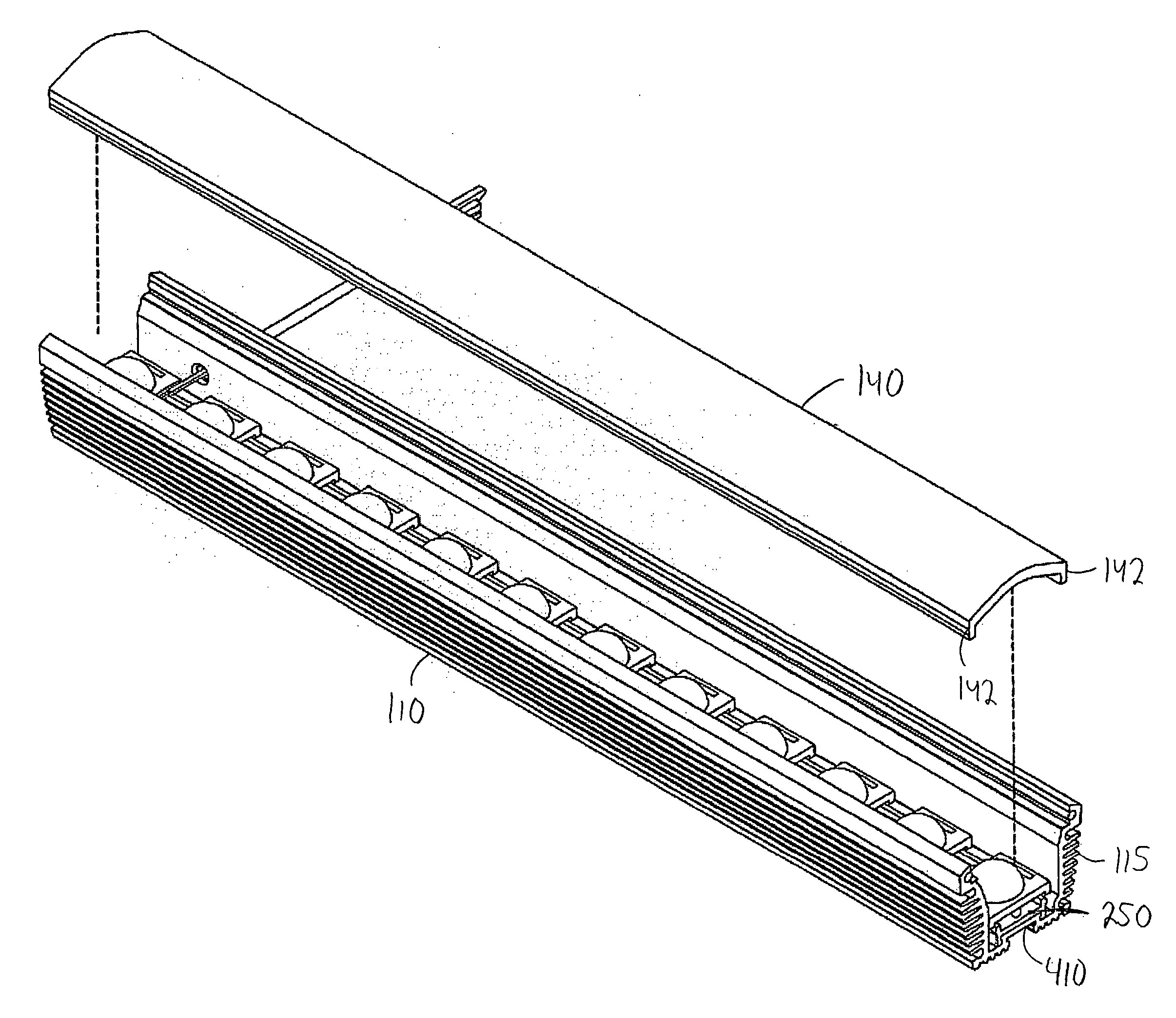 Linear lighting apparatus with improved heat dissipation