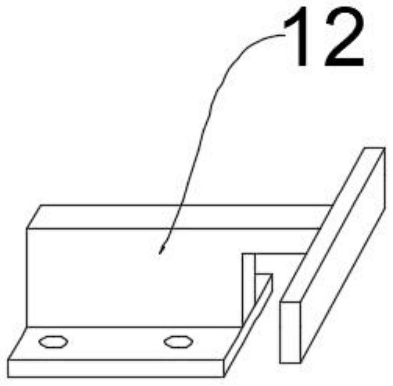 Stretching length adjusting device of polyimide film stretching machine