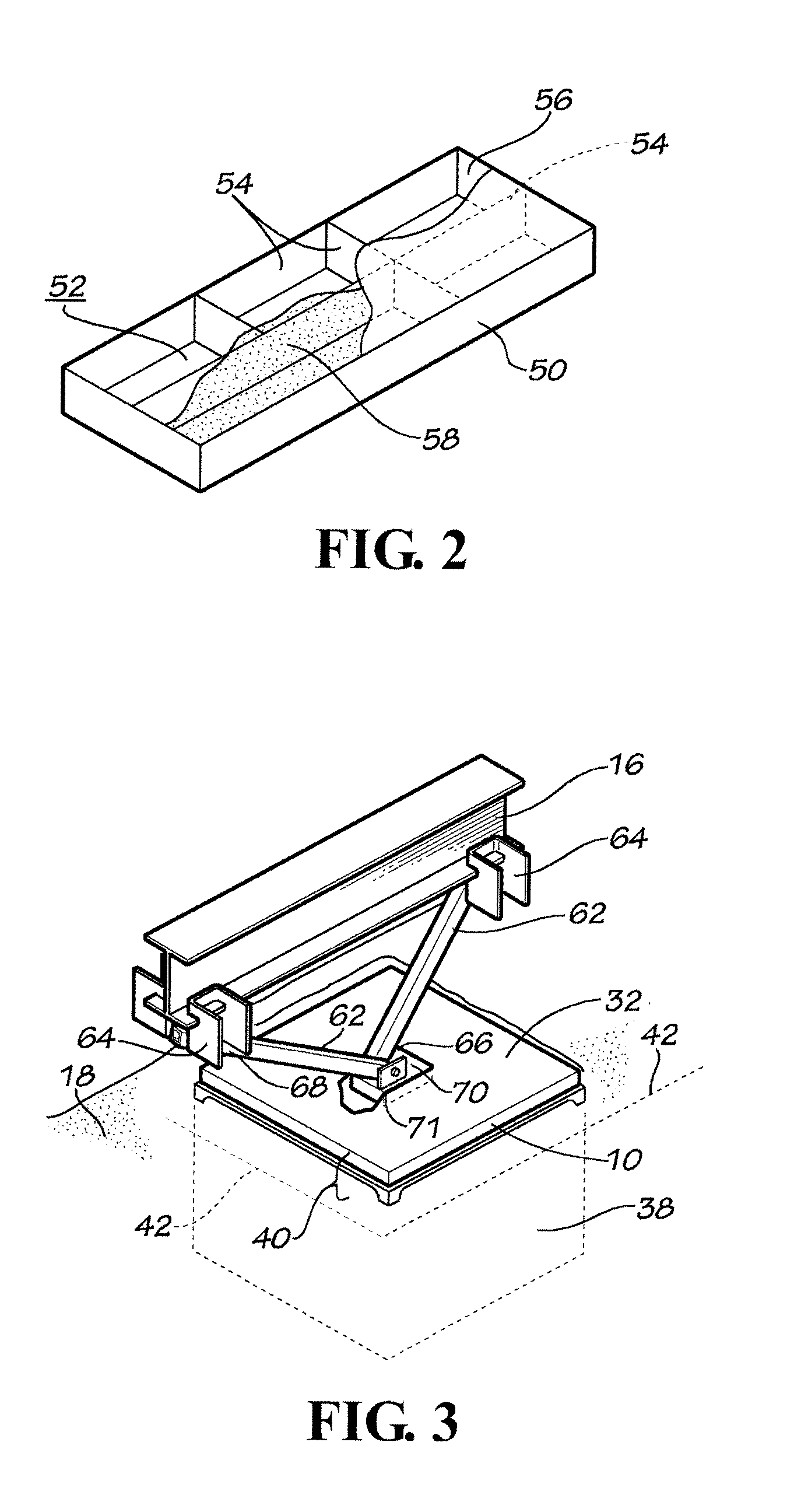 Thermal isolator ground pan for foundation of manufactured building