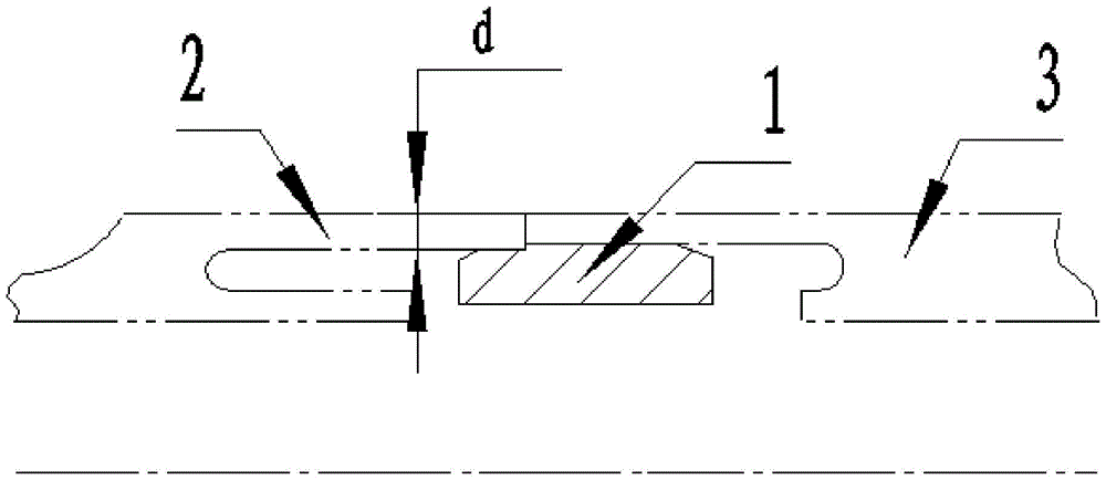 A thin-walled pipe welding lap joint structure and method