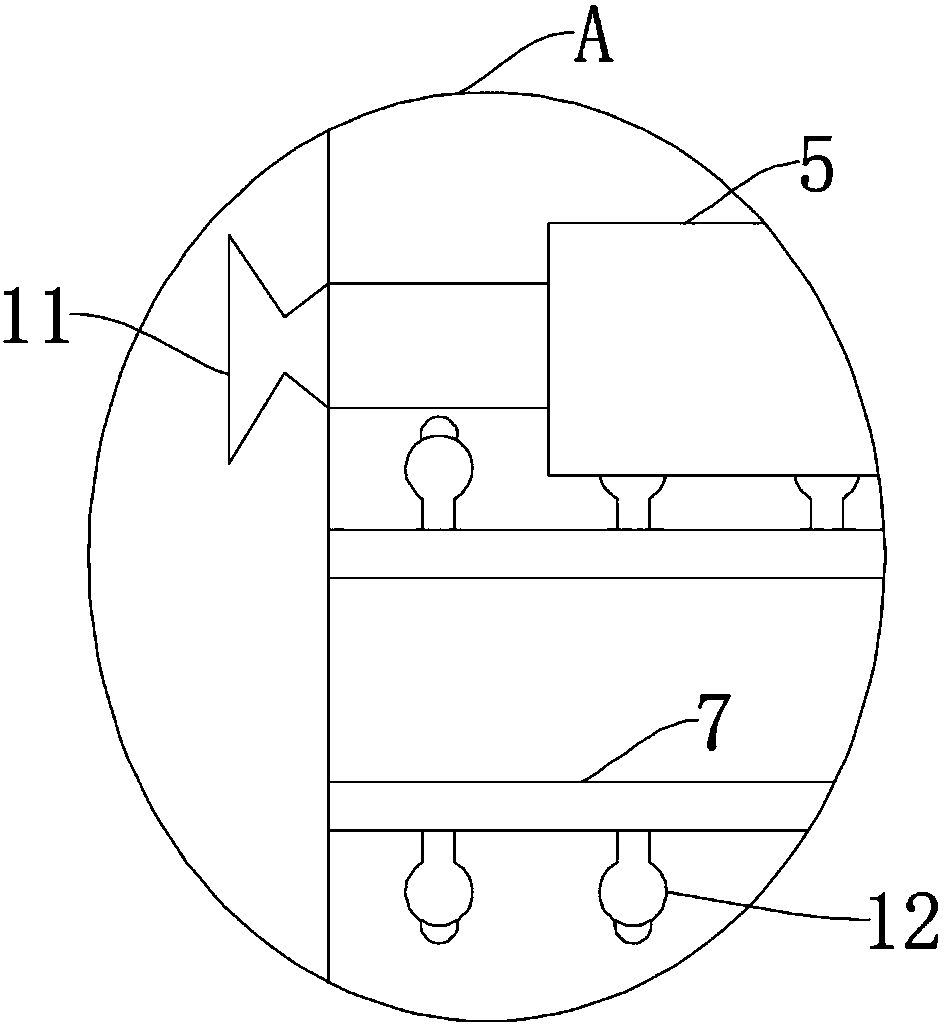 High-temperature calcining apparatus for preparing food-grade tricalcium phosphate