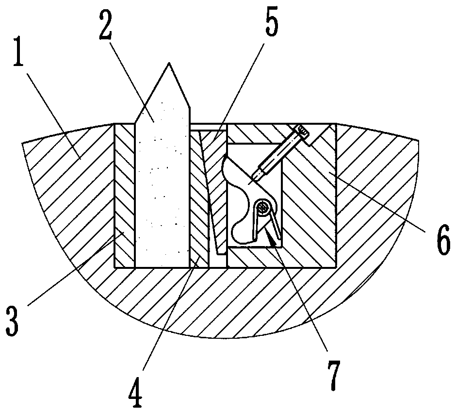 A round pressing round cutter