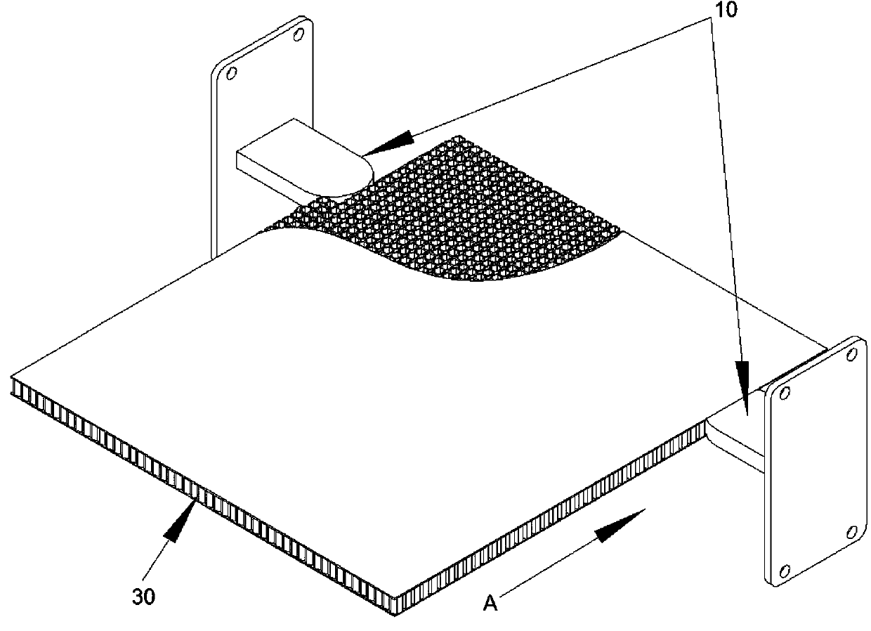 Extrusion forming mechanism for passive honeycomb paperboard covering machine