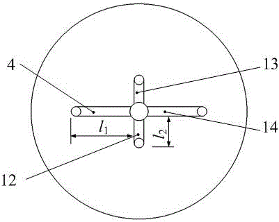 A kind of multi-tube airflow impact kinetic energy pulping equipment with triangular zigzag pulping knife