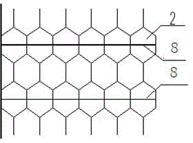 Method and structure for preventing rock-fill dam crest road from cracking