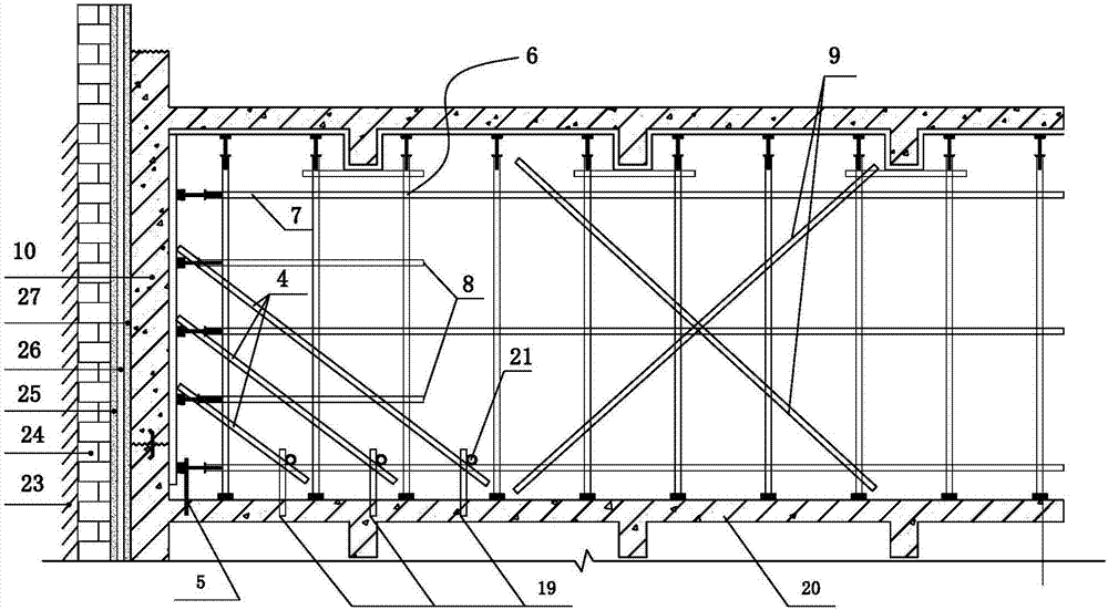 Device and method for reinforcing formwork on single-side of retaining wall of basement