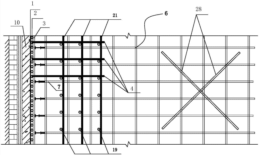 Device and method for reinforcing formwork on single-side of retaining wall of basement