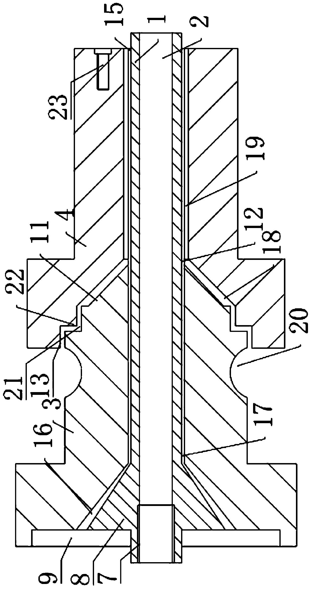 Rubber and plastic pipe double-layer co-extrusion mold