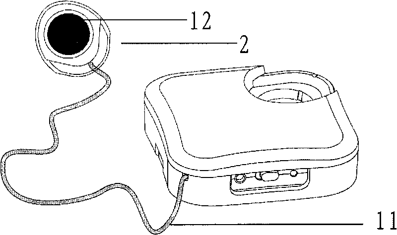 Portable device for producing sound by means of vibration of other objects