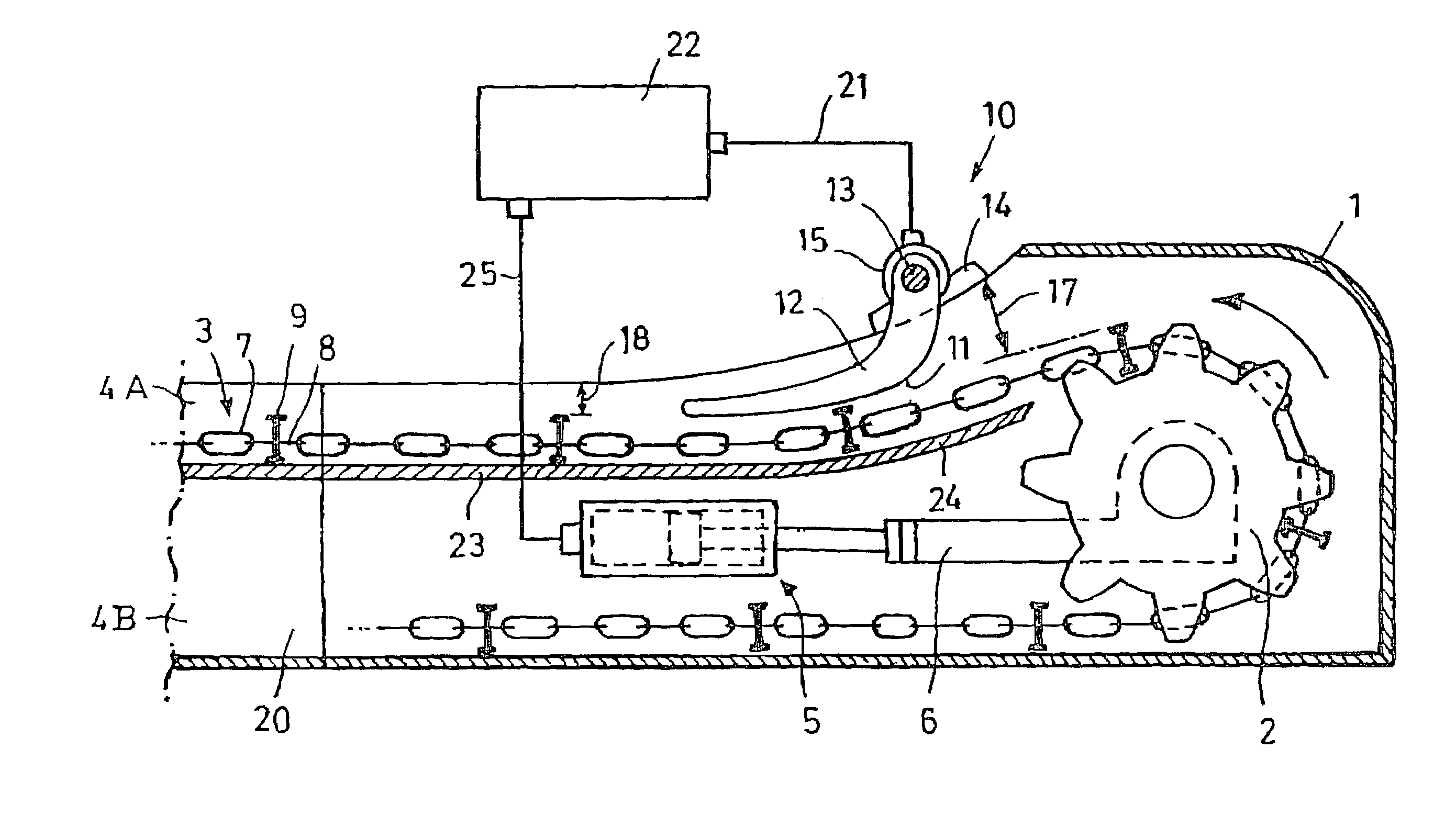 Device for detecting the tension of scraper chains