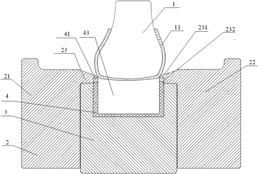 Shoe mold, sole and method for molding sole on upper