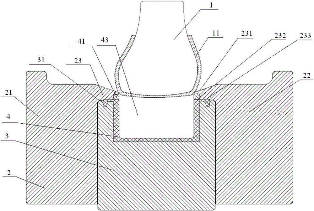 Shoe mold, sole and method for molding sole on upper