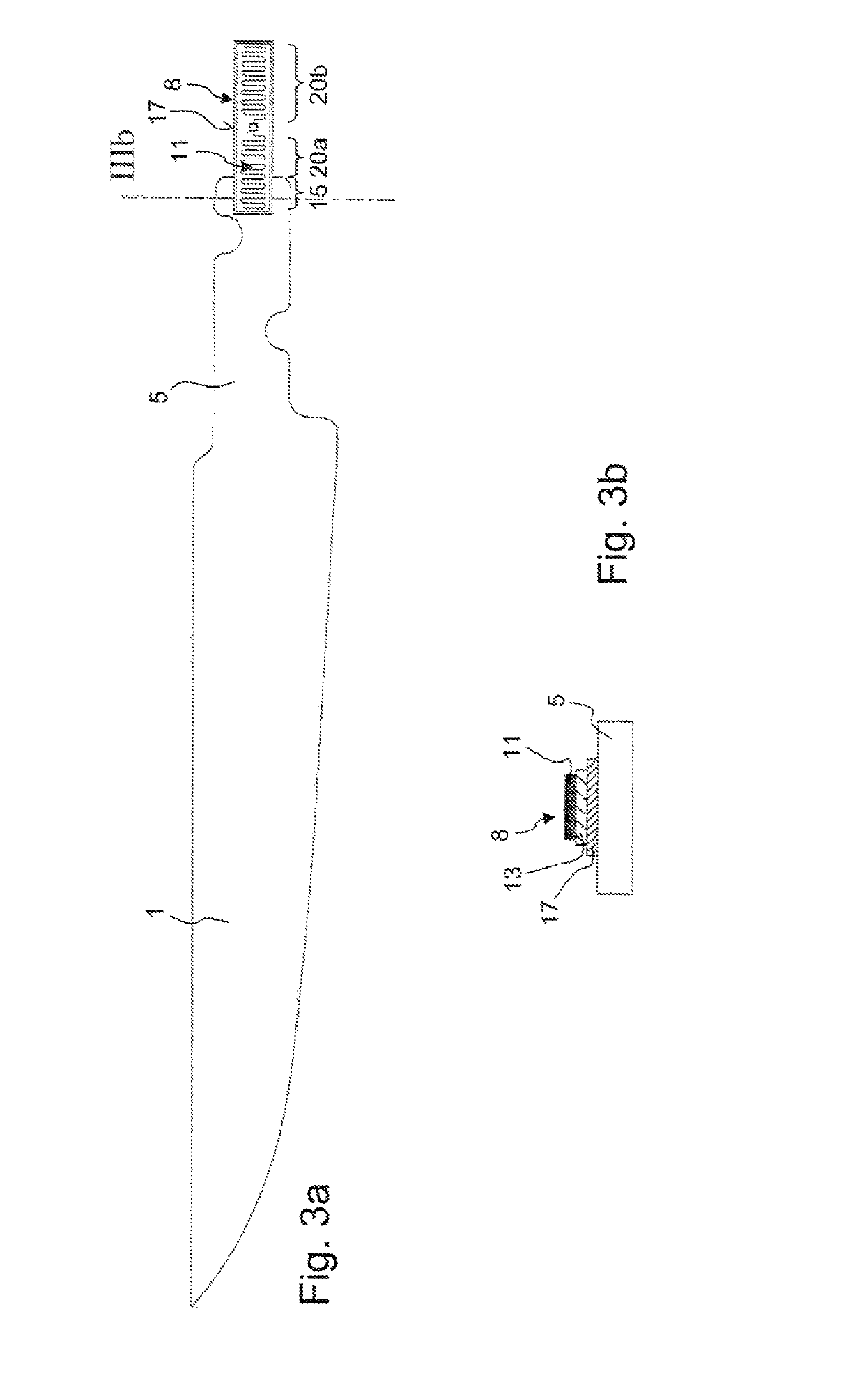 Knife having an RFID transponder arranged on the tang