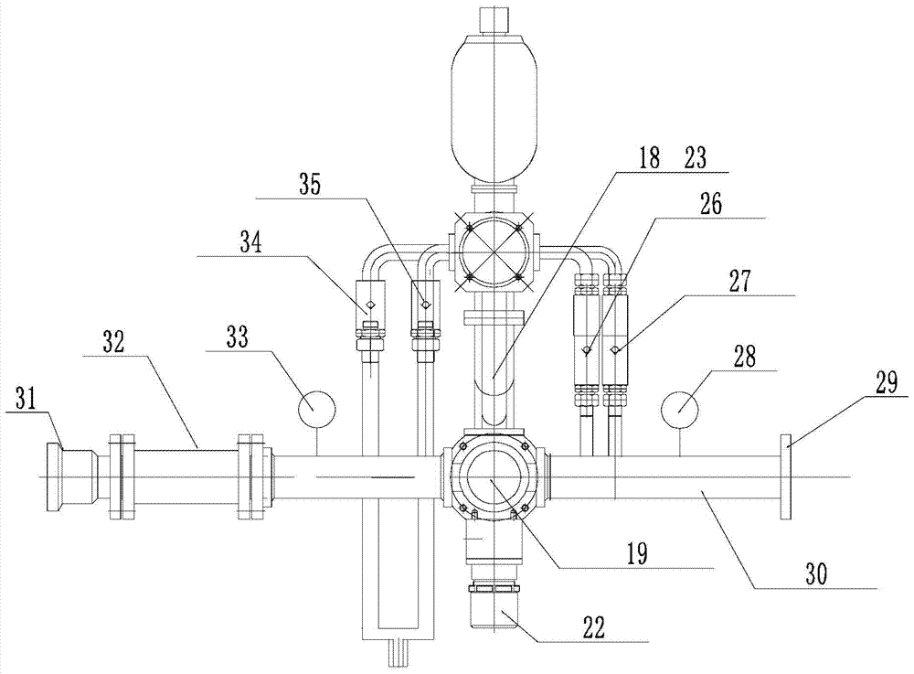 Self-controlled oil well casing gas recovery device