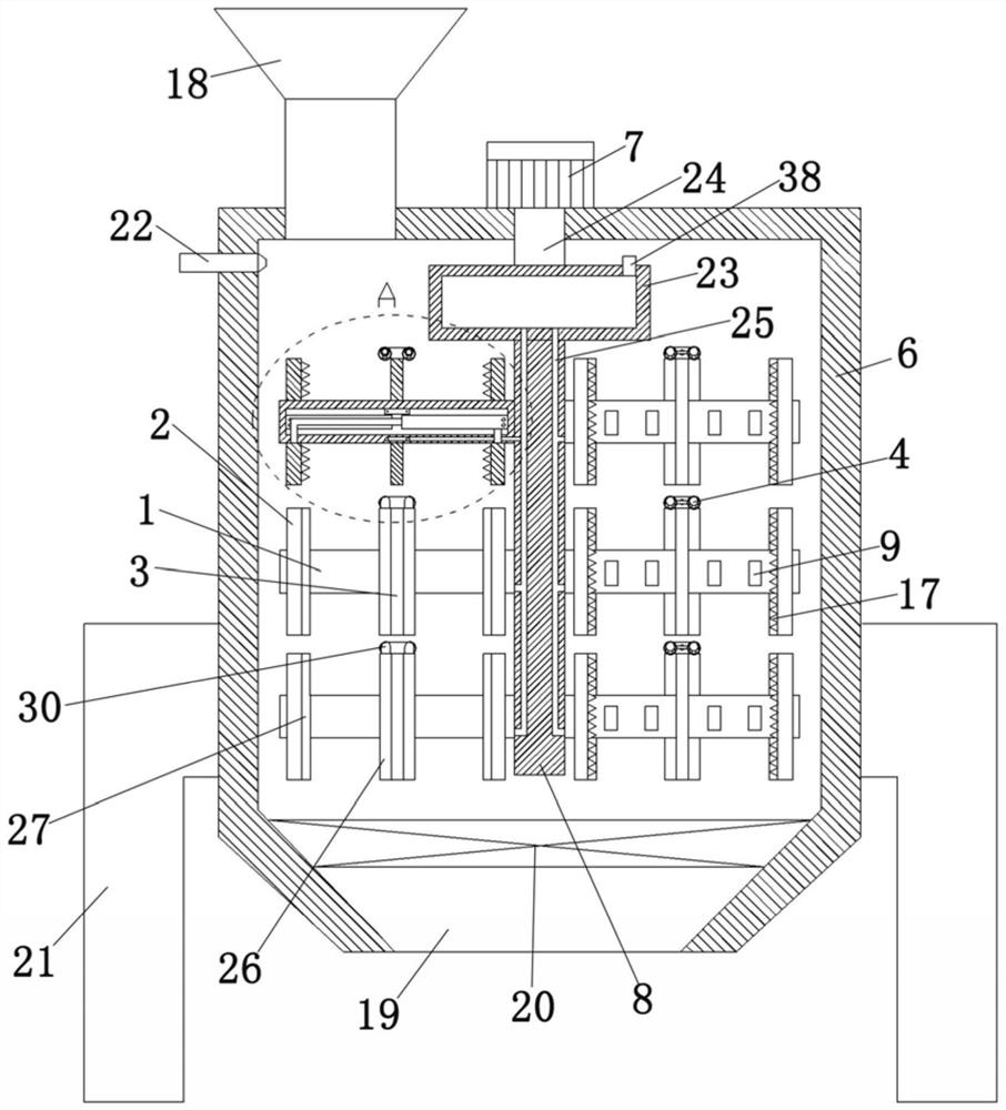 Soil remediation machine and remediation method based on local agglomeration detection, fragmentation and replenishment