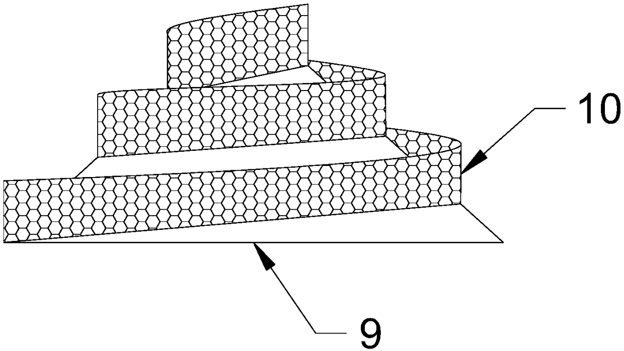 Fine sand screening device