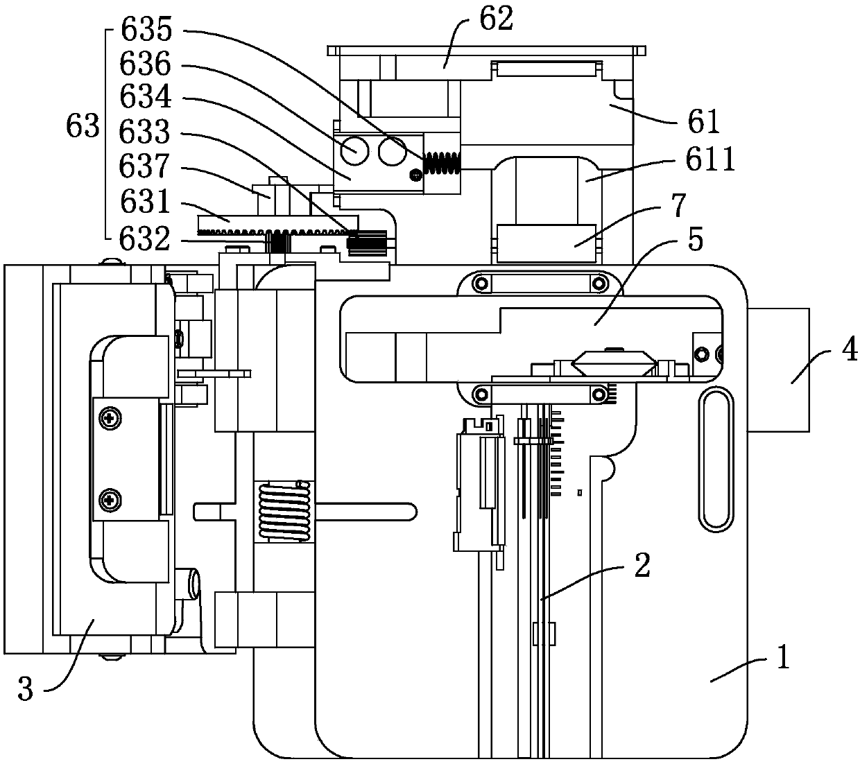 Optical fiber cutter capable of instantly storing cut optical fibers