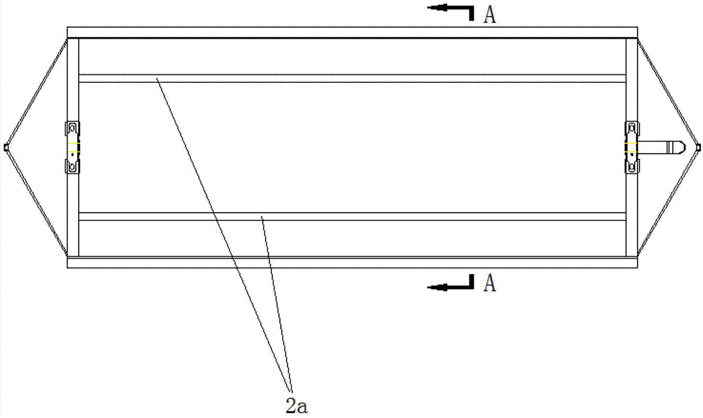 Incubation device for clustered eggs of aquatic product