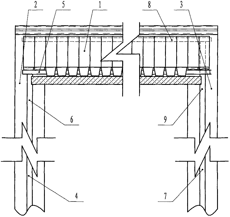 Coal mining method by filling on blasting mining face of thin coal seam and relevant equipment