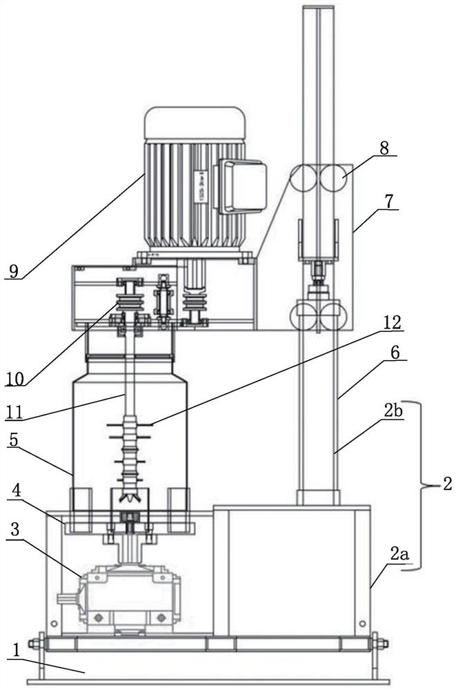 Kitchen garbage crushing and slurrying device