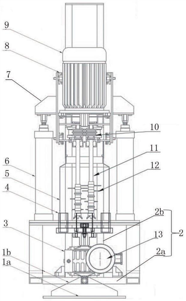 Kitchen garbage crushing and slurrying device