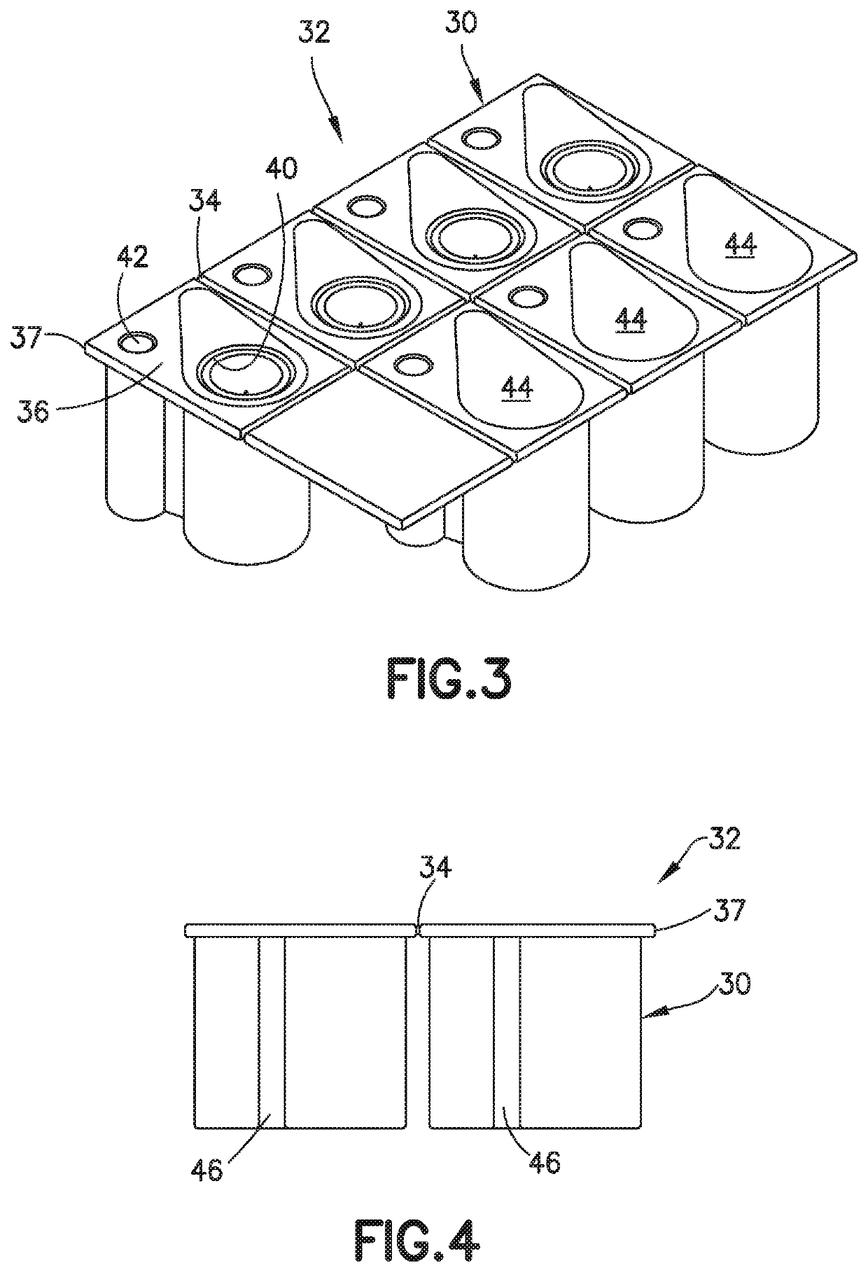 Pen needle assembly having an outer cover