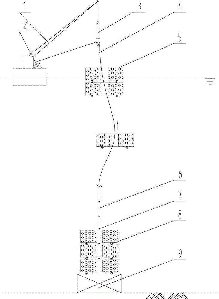 Method for mounting deep sea underwater heavy facility by using buoyancy blocks and hoisting and guiding dual-use cable