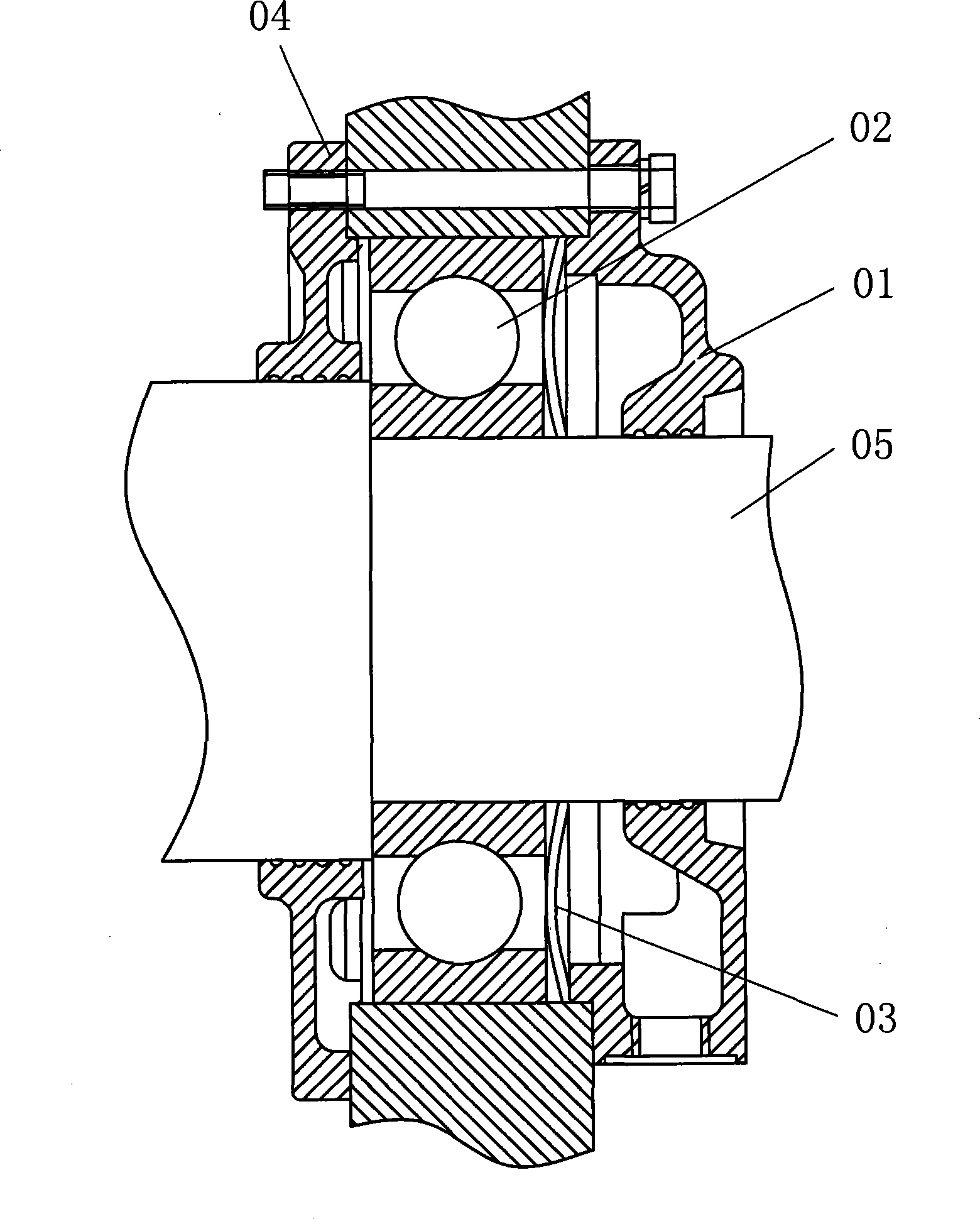 Motor and method for improving running reliability of motor