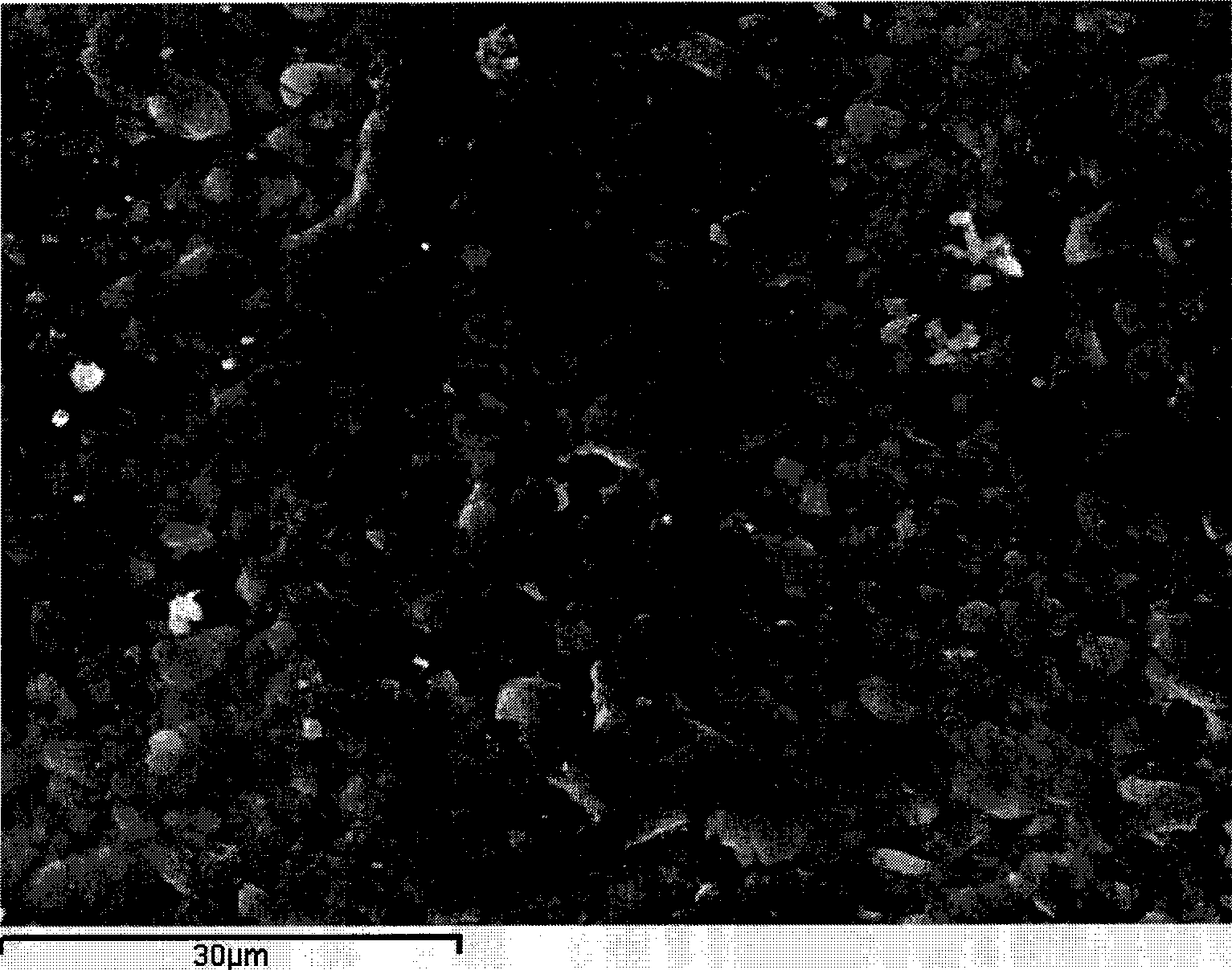 Mullite-corundum deflecting yoke core frame for burning and preparation thereof